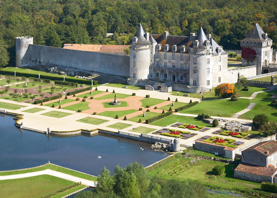 Chateau De La Roche Courbon Nature Reserves In Saint Porchaire Guide De Charente Maritime